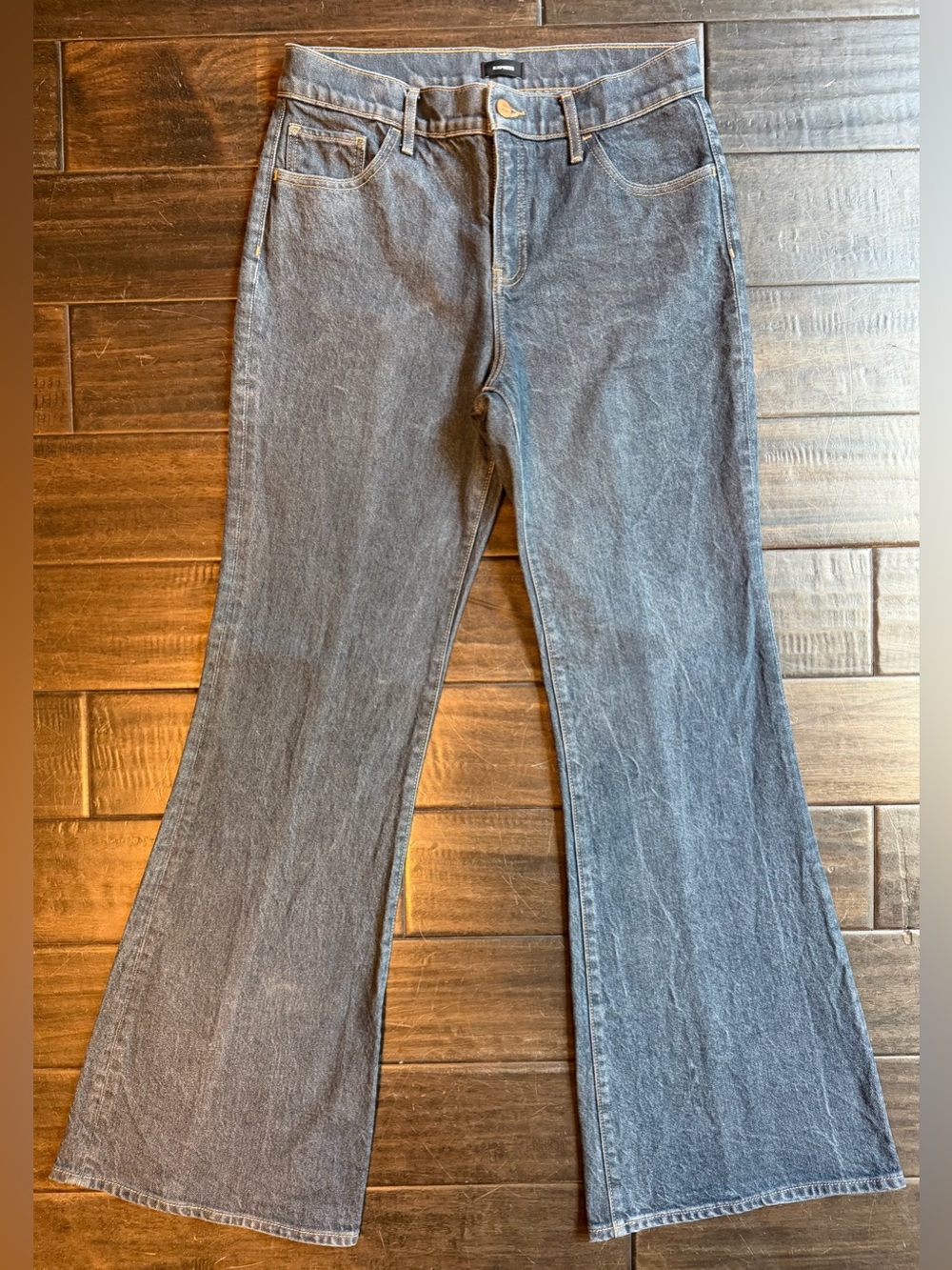 Express 70's Flare Mid Rise Conscious Edit Women’s Jeans Size 8